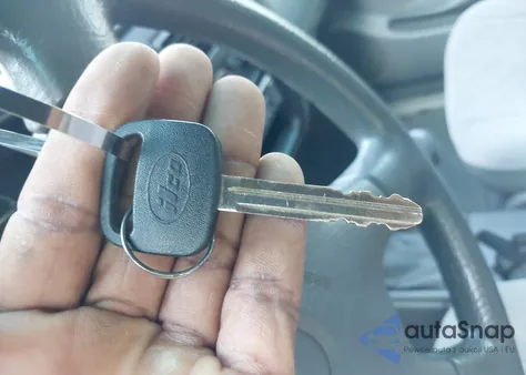 2001 Toyota Tacoma from USA, damaged, VIN 5TENL42N41Z874365